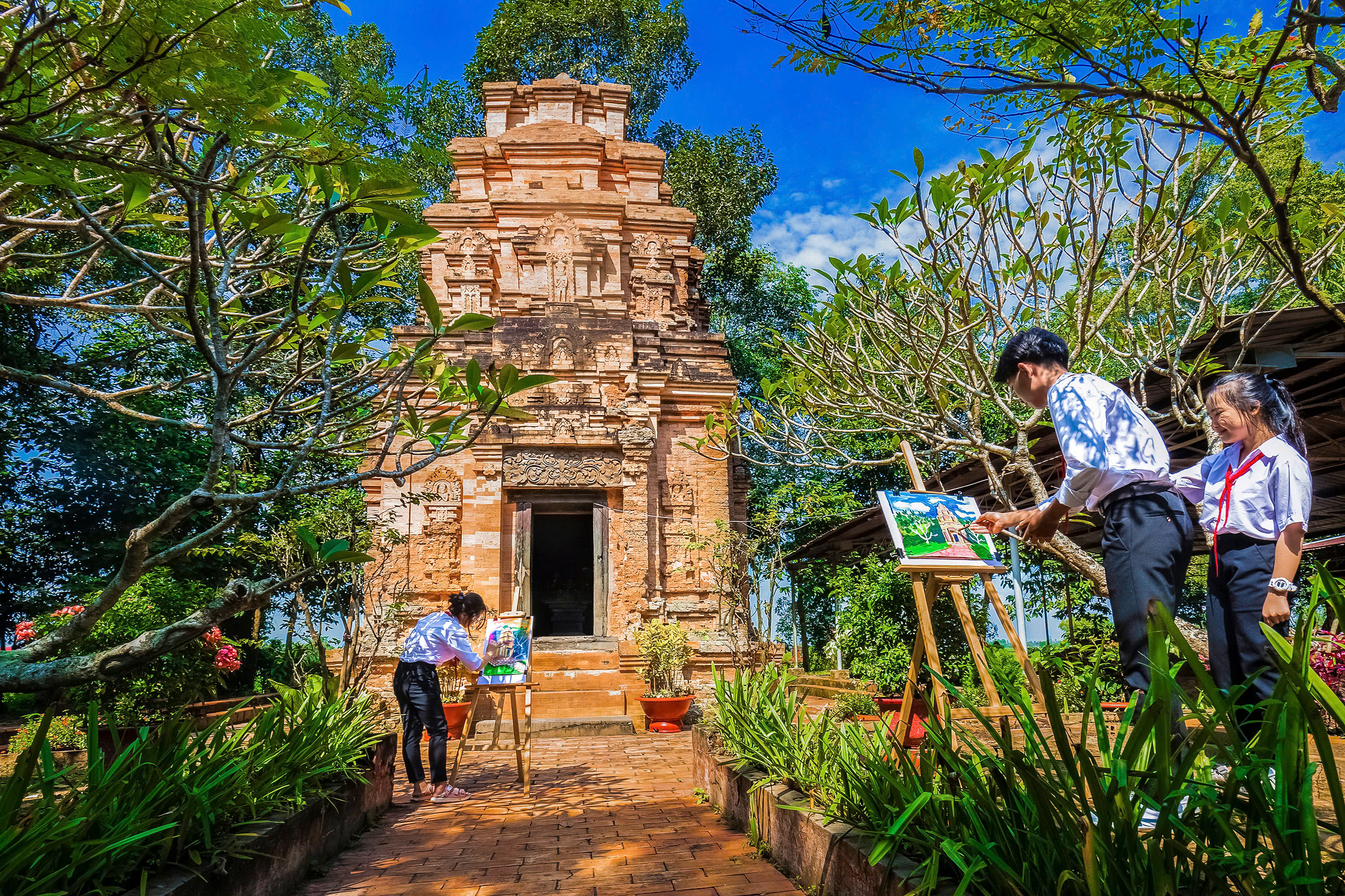 Di tích kiến trúc nghệ thuật Tháp Bình Thạnh